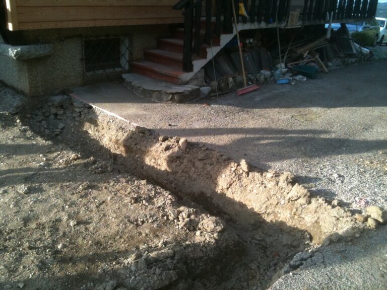 Aménagement extérieur du jardin (Terrassement VRD Drainage, Lyaud)