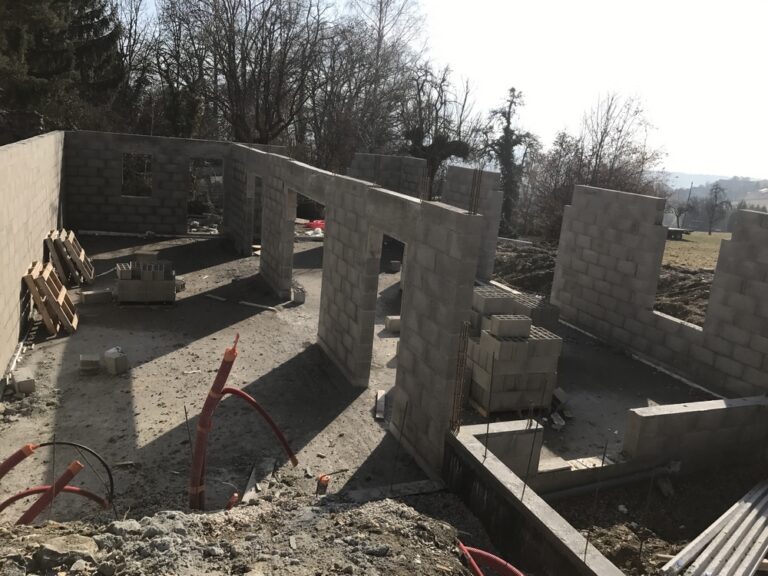 Gros œuvre en cours de construction (Construction maison Gros oeuvre, Viuz-en-Sallaz)