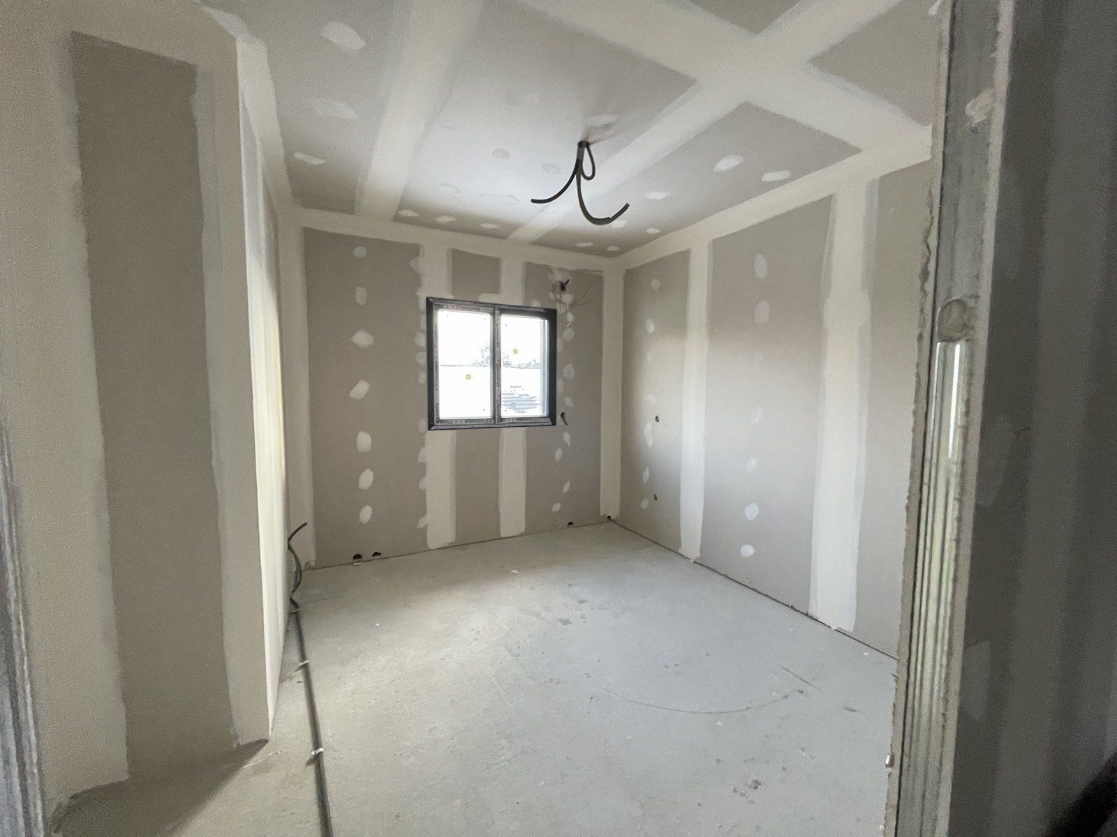 Avancement des cloisons et plafonds en plâtre